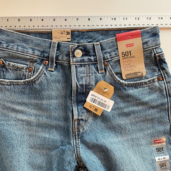 Levi's 501 Original Fit Womens Jeans Medium Wash Denim Patchwork‎ Size 25x30 NWT - Picture 6 of 11